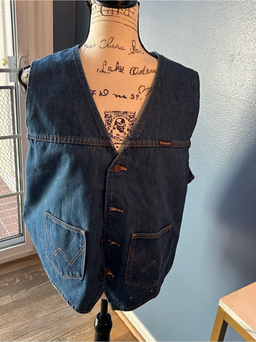 Vintage WRANGLER NO FAULT DENIM BLUE DENIM VEST W/ FRONT POCKETS